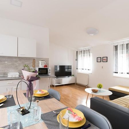 Apartmani Kod Marka Pozega Exteriér fotografie