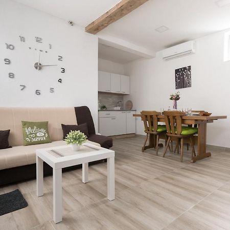 Apartmani Kod Marka Pozega Exteriér fotografie