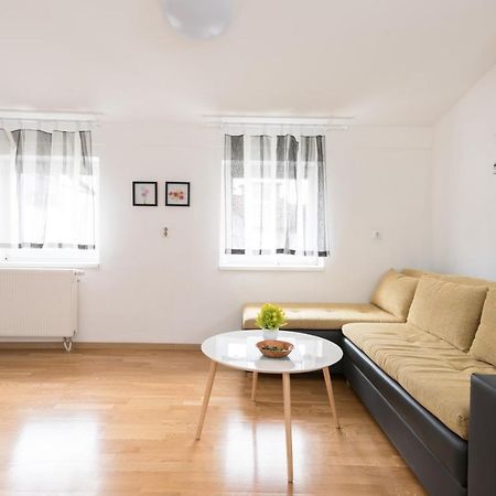 Apartmani Kod Marka Pozega Exteriér fotografie