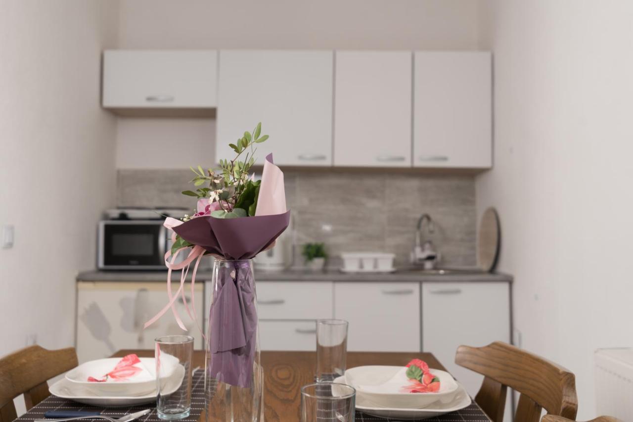Apartmani Kod Marka Pozega Exteriér fotografie