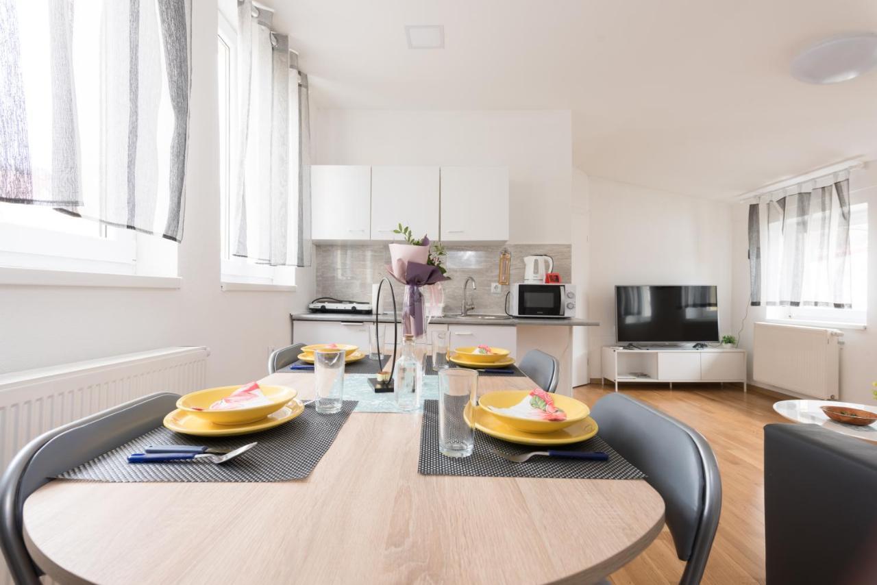Apartmani Kod Marka Pozega Exteriér fotografie